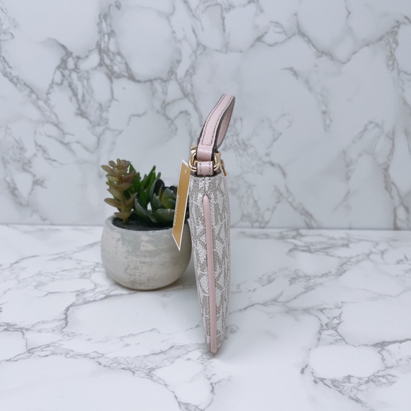 Michael Kors JST Large Top Zip Wristlet - Picture 3 of 9